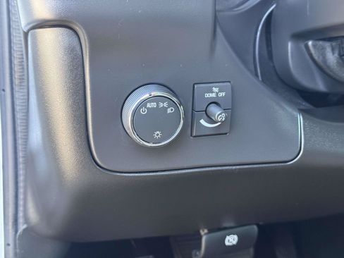 Used 2025 Chevrolet Express 3500 LT w/ LT Preferred Equipment Group RWD image 24