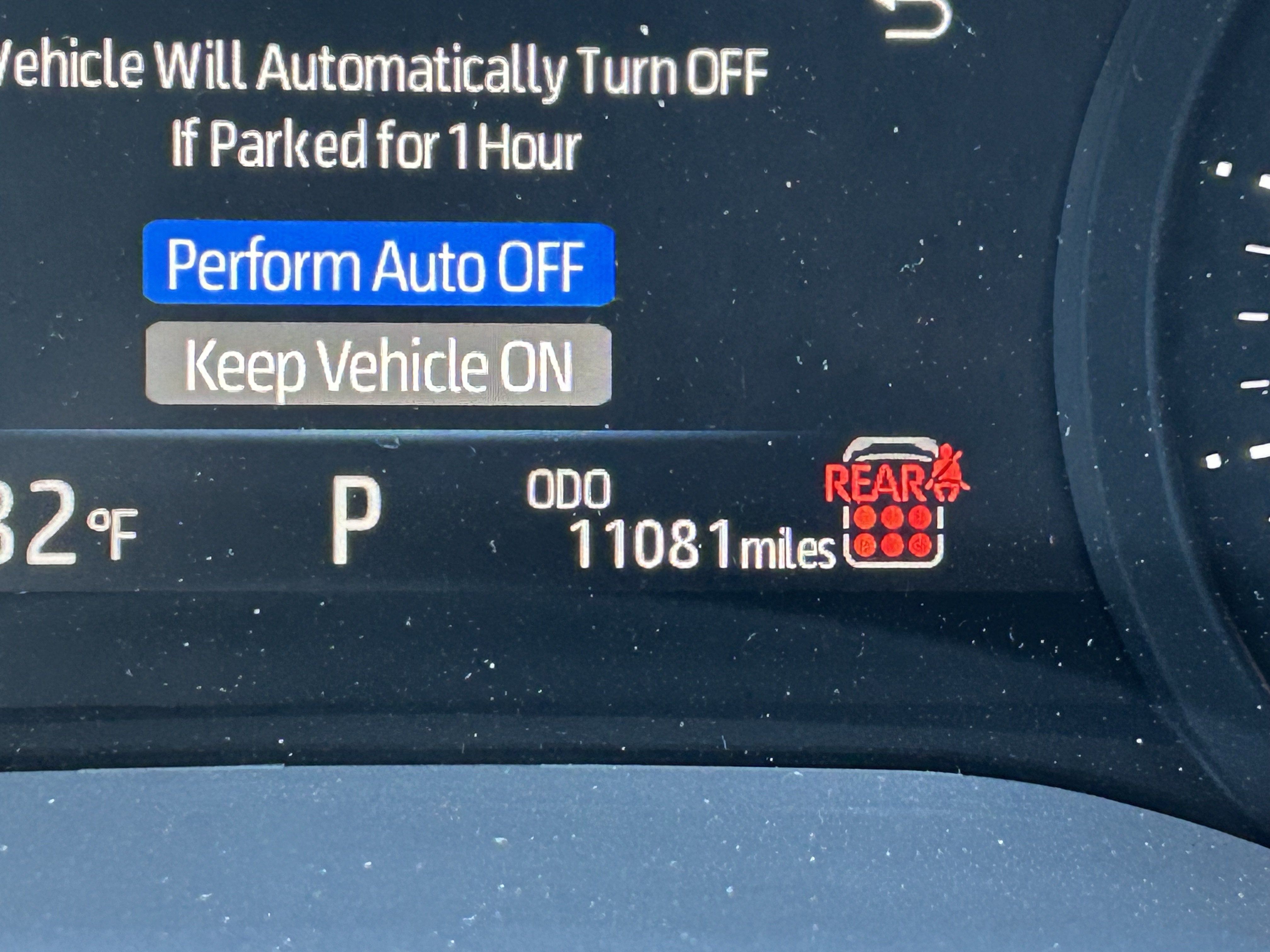 Used 2025 Toyota Sienna XLE FWD image 29