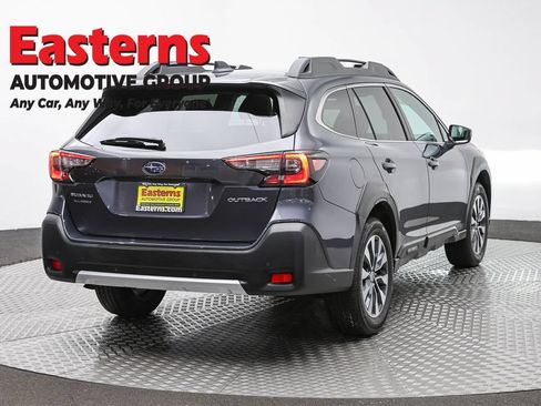 Used 2023 Subaru Outback Limited AWD/4WD image 5