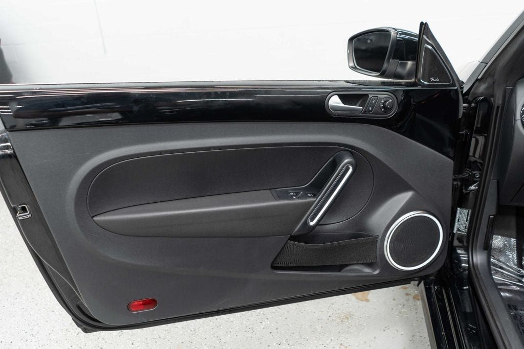 Used 2013 Volkswagen Beetle TDI FWD image 13