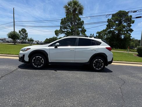 Used 2021 Subaru Crosstrek 2.0i Premium w/ Popular Package #2 AWD/4WD image 2