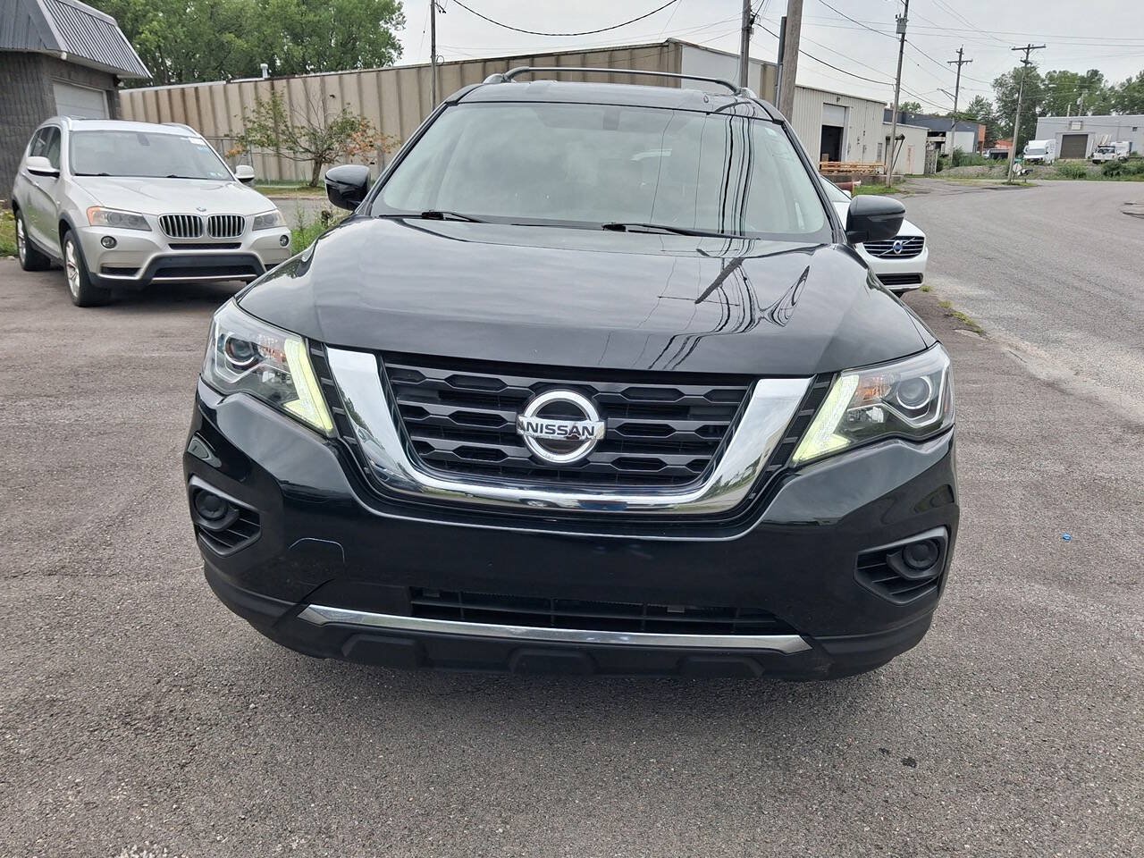 Used 2019 Nissan Pathfinder S AWD/4WD image 6