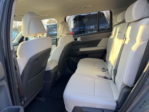 New 2026 Hyundai Santa Fe SE image 18