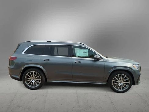 New 2025 Mercedes-Benz GLS 450 4MATIC image 9