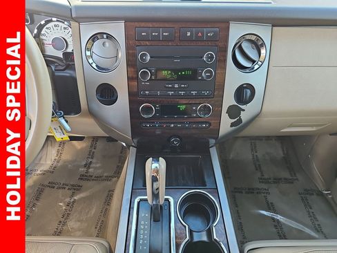 Used 2014 Ford Expedition EL XLT w/ Equipment Group 202A image 21