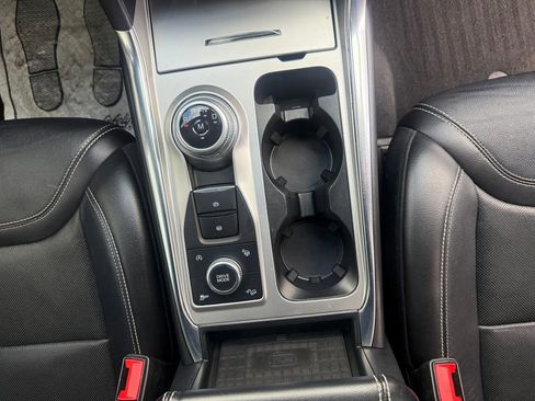 Used 2020 Ford Explorer ST w/ ST Street Pack image 22