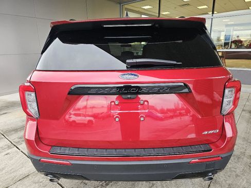 Used 2023 Ford Explorer ST-Line image 4