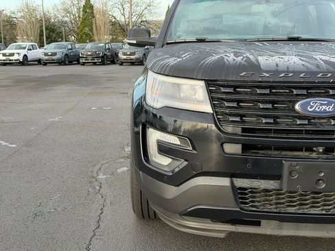 Used 2016 Ford Explorer Sport w/ Equipment Group 401A image 8