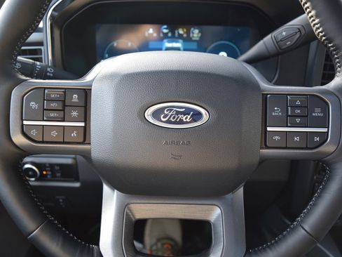 Used 2024 Ford F250 Lariat w/ Lariat Ultimate Package AWD/4WD image 8