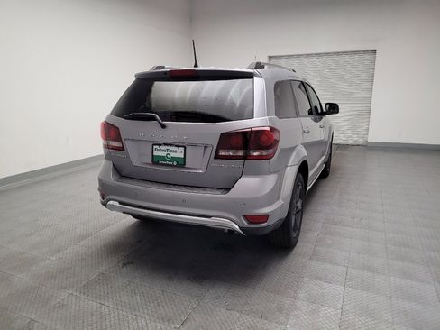 Used 2020 Dodge Journey Crossroad FWD image 7