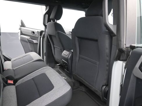 Certified 2022 Ford Bronco Base image 16