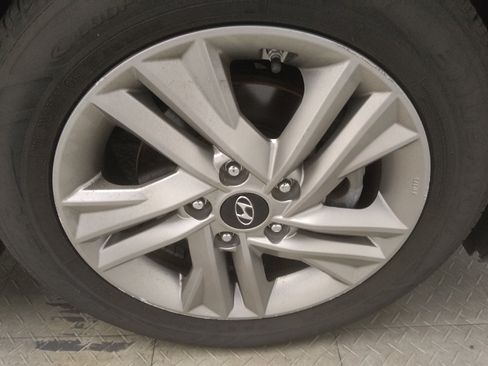 Used 2019 Hyundai Elantra SEL w/ Cargo Package FWD image 31
