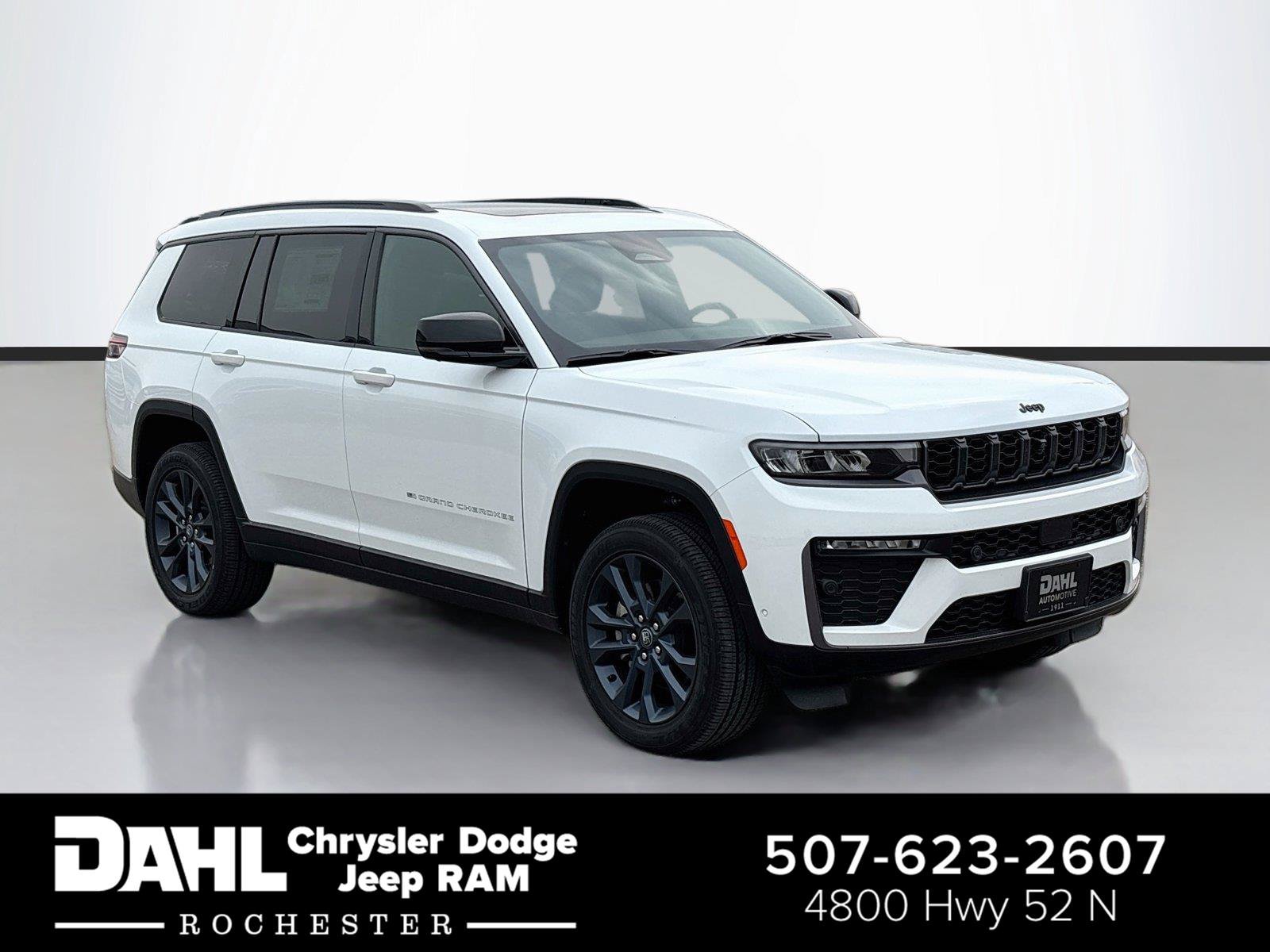 New 2026 Jeep Grand Cherokee L Limited AWD/4WD image 1