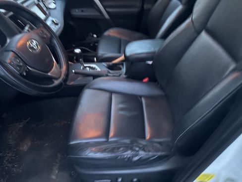 Used 2015 Toyota RAV4 Limited w/ Technology Package image 22