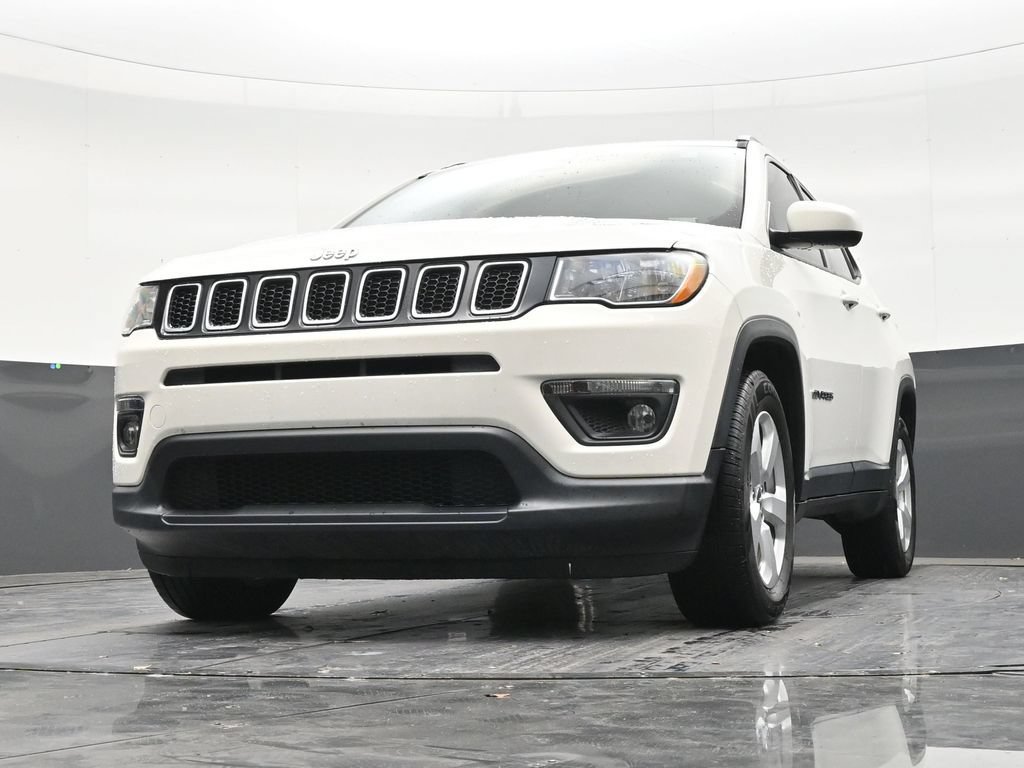 Used 2020 Jeep Compass Latitude w/ Popular Equipment Group FWD image 27
