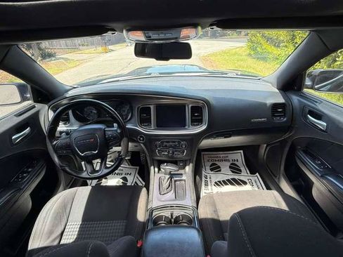 Used 2020 Dodge Charger R/T w/ Blacktop Package RWD image 9