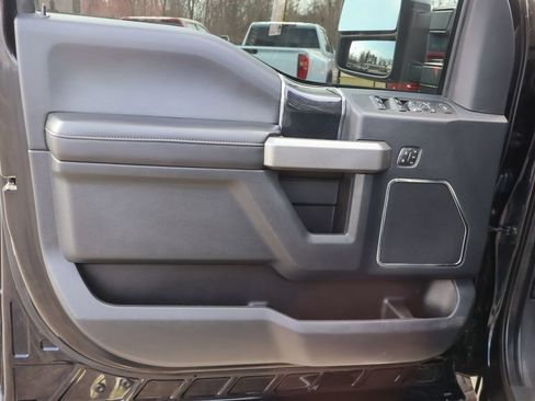 Used 2022 Ford F350 Platinum image 27