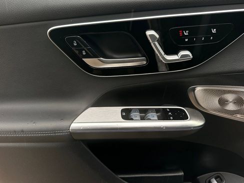 Certified 2025 Mercedes-Benz GLC 300 image 25