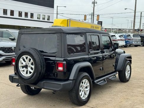 Used 2023 Jeep Wrangler Sport S image 4