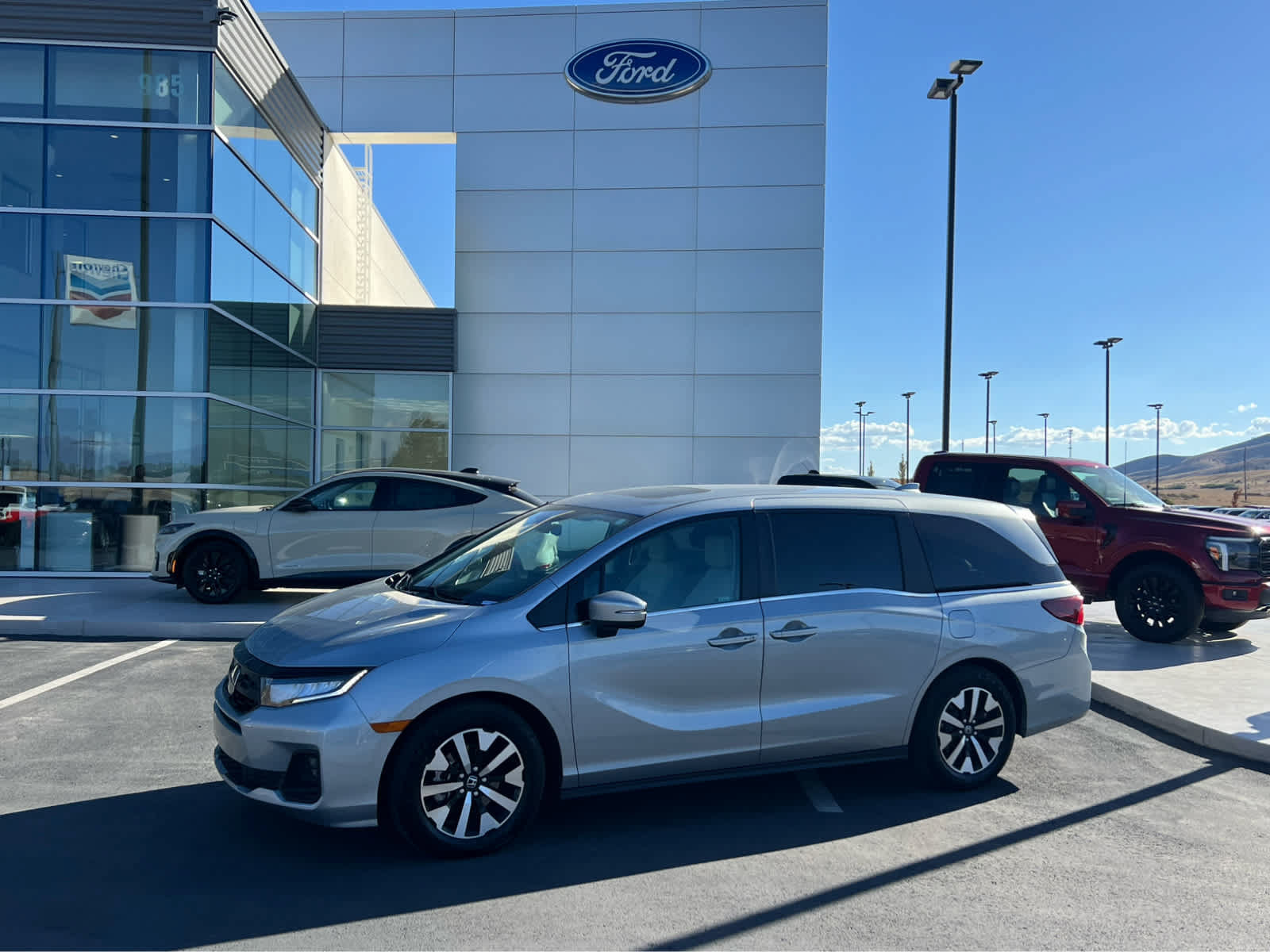 Used 2025 Honda Odyssey EX-L image 1