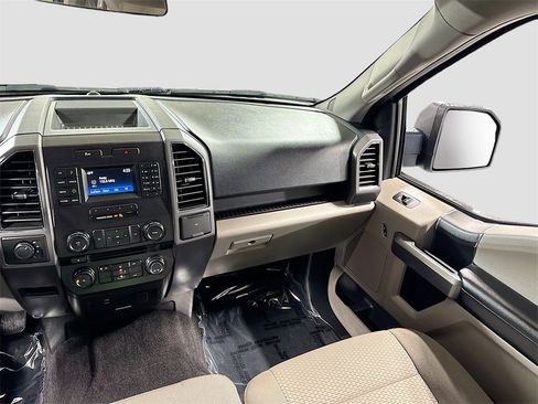 Used 2017 Ford F150 XLT image 20