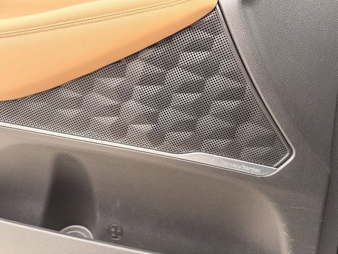 Used 2023 Hyundai Santa Fe Calligraphy image 26