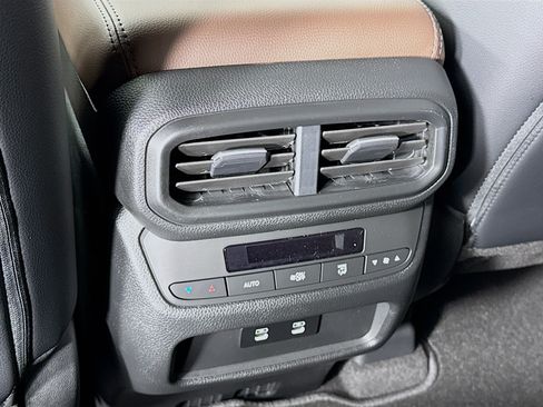 New 2026 Honda Pilot Touring image 27
