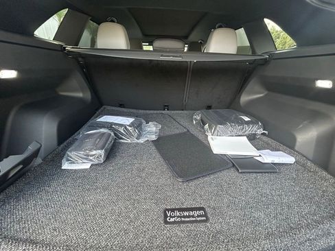 New 2026 Volkswagen Atlas Cross Sport SEL R-Line image 41