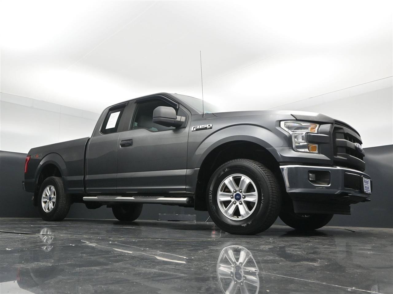 Used 2017 Ford F150 XL w/ Equipment Group 101A Mid AWD/4WD image 29