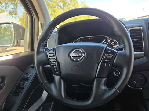 Used 2024 Nissan Frontier SV w/ SV Convenience Package RWD image 19