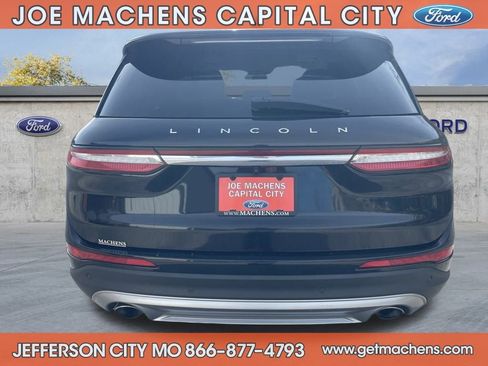 Used 2022 Lincoln Corsair AWD w/ Premium Package image 9
