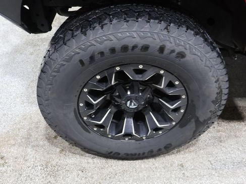 Used 2018 Jeep Wrangler Sahara w/ Connectivity Group image 10