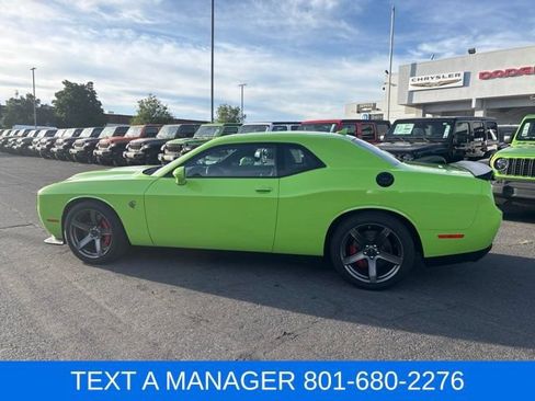Used 2023 Dodge Challenger SRT Hellcat RWD image 3