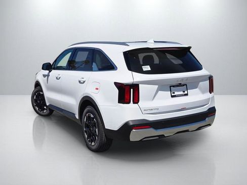 New 2026 Kia Sorento S FWD image 6