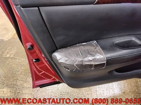 Used 2013 Nissan Sentra SL w/ Premium Pkg FWD image 16