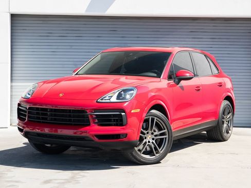 Used 2023 Porsche Cayenne AWD/4WD image 1