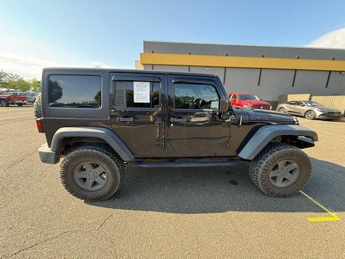 Used 2018 Jeep Wrangler Unlimited Sport S AWD/4WD image 8