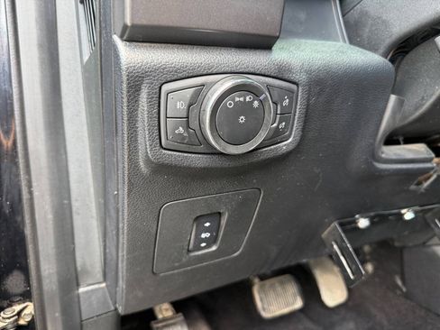 Used 2016 Ford F150 XLT w/ Equipment Group 302A Luxury AWD/4WD image 20