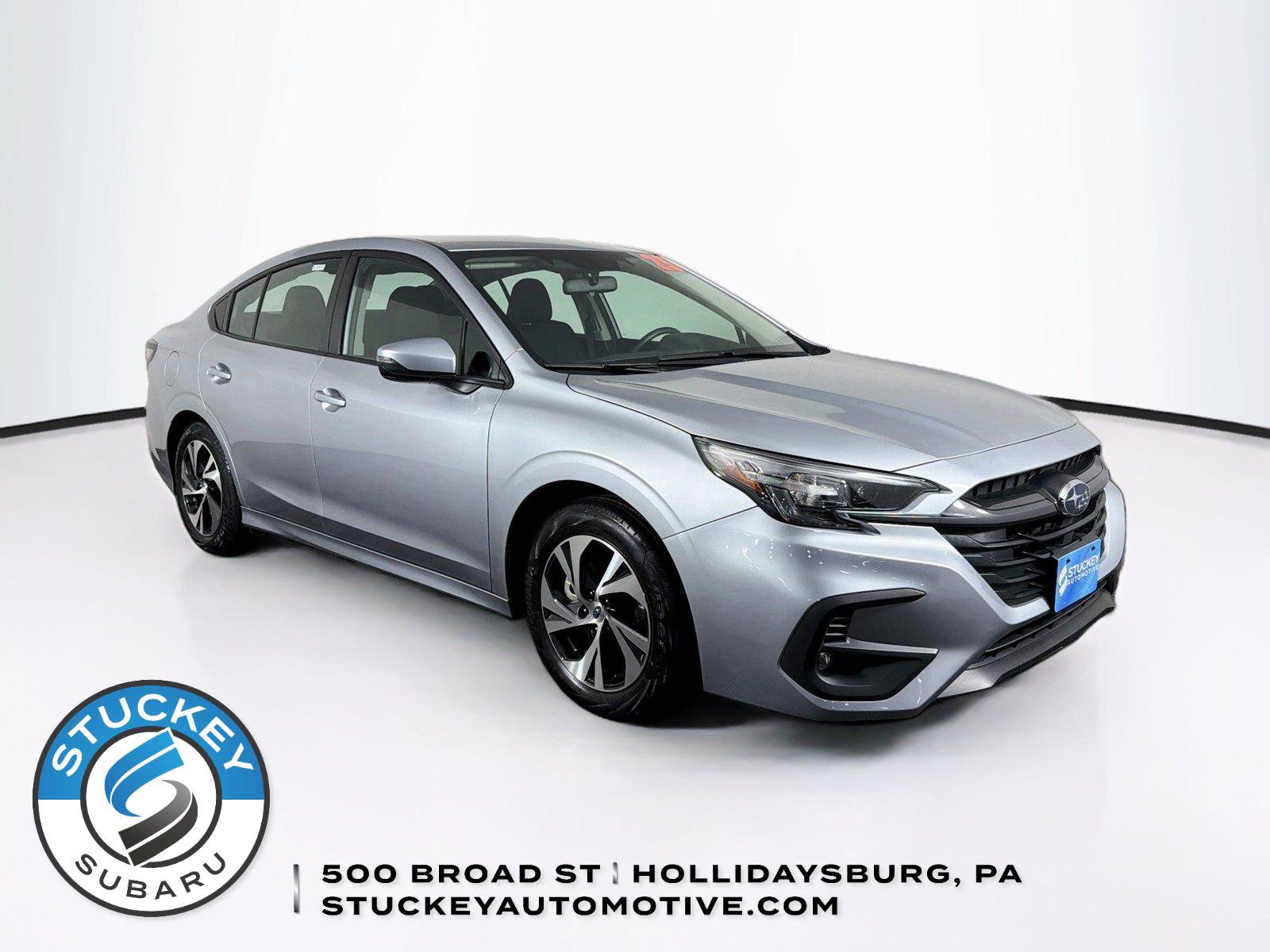 Used 2025 Subaru Legacy Premium AWD/4WD image 1