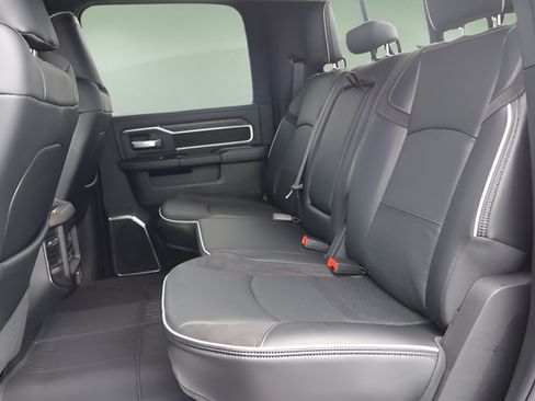 New 2026 RAM 2500 Laramie AWD/4WD image 25