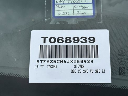 Used 2018 Toyota Tacoma SR5 RWD image 14