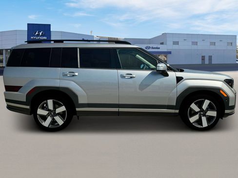 New 2025 Hyundai Santa Fe Limited AWD/4WD image 9