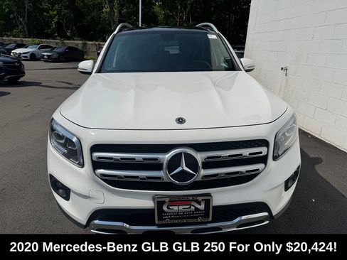 Used 2020 Mercedes-Benz GLB 250 4MATIC image 2