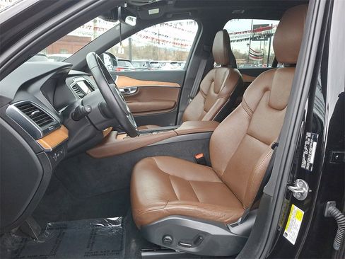 Used 2022 Volvo XC90 T8 Inscription Expression image 14