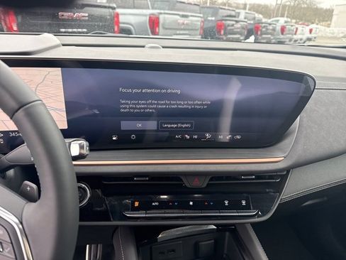 New 2025 Buick Envision Sport Touring image 18