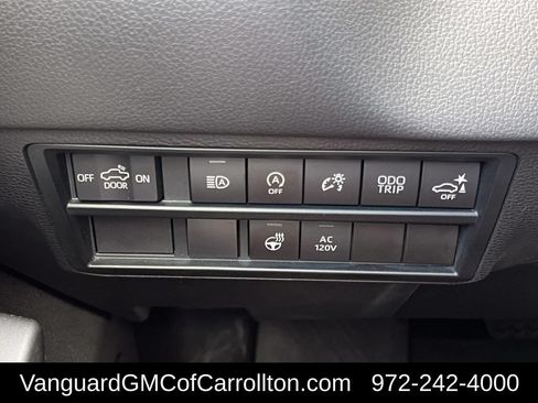 Used 2022 Toyota Tundra Limited AWD/4WD image 24