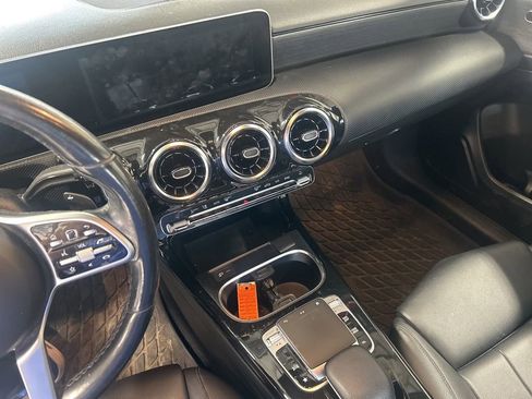 Used 2019 Mercedes-Benz A 220 4MATIC image 4