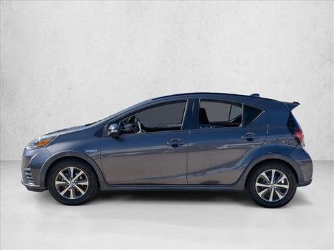 Used 2018 Toyota Prius C Two image 8