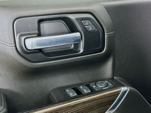 Used 2020 Chevrolet Silverado 1500 RST w/ Texas Edition image 15