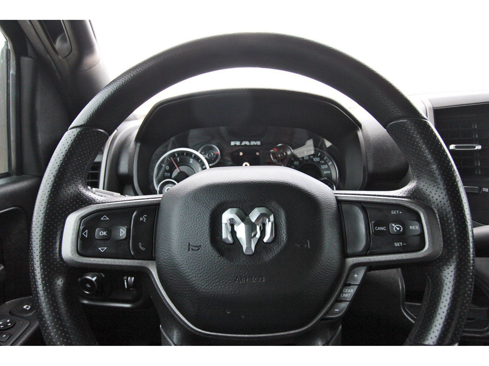 Used 2023 RAM 2500 Tradesman AWD/4WD image 17